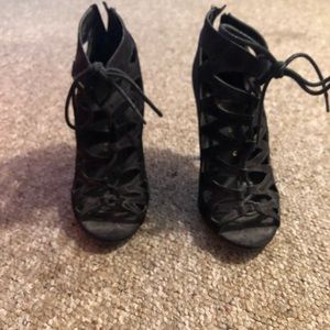Chinese Laundry black heels - good condition
